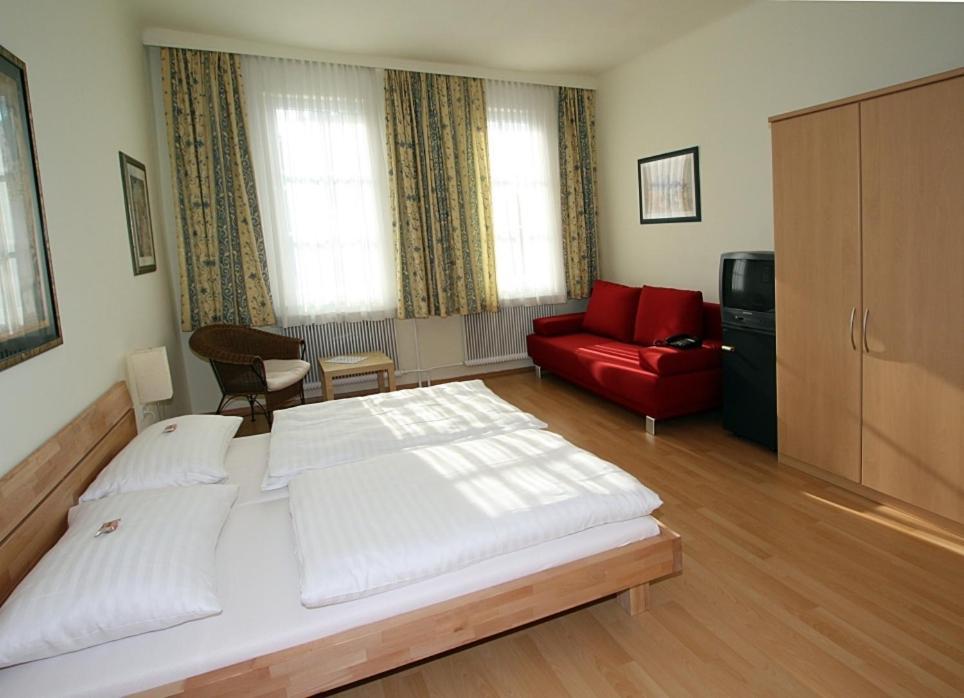 Hotel Pension Alte Muehle โคลสเตนอบวร์ก ภายนอก รูปภาพ